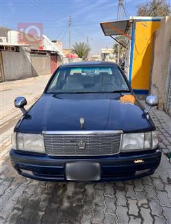 تۆیۆتا کراون